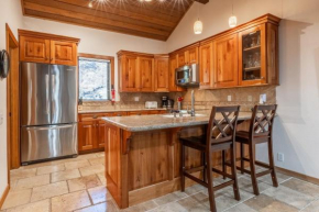 Snowcreek #482 - Updated ! 3 Bedroom + Loft, 2 Bathroom, Sleeps 10!